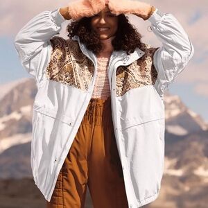 NWOT Free People FP Movement White Ski Jacket Summit Sunset 2 in 1.